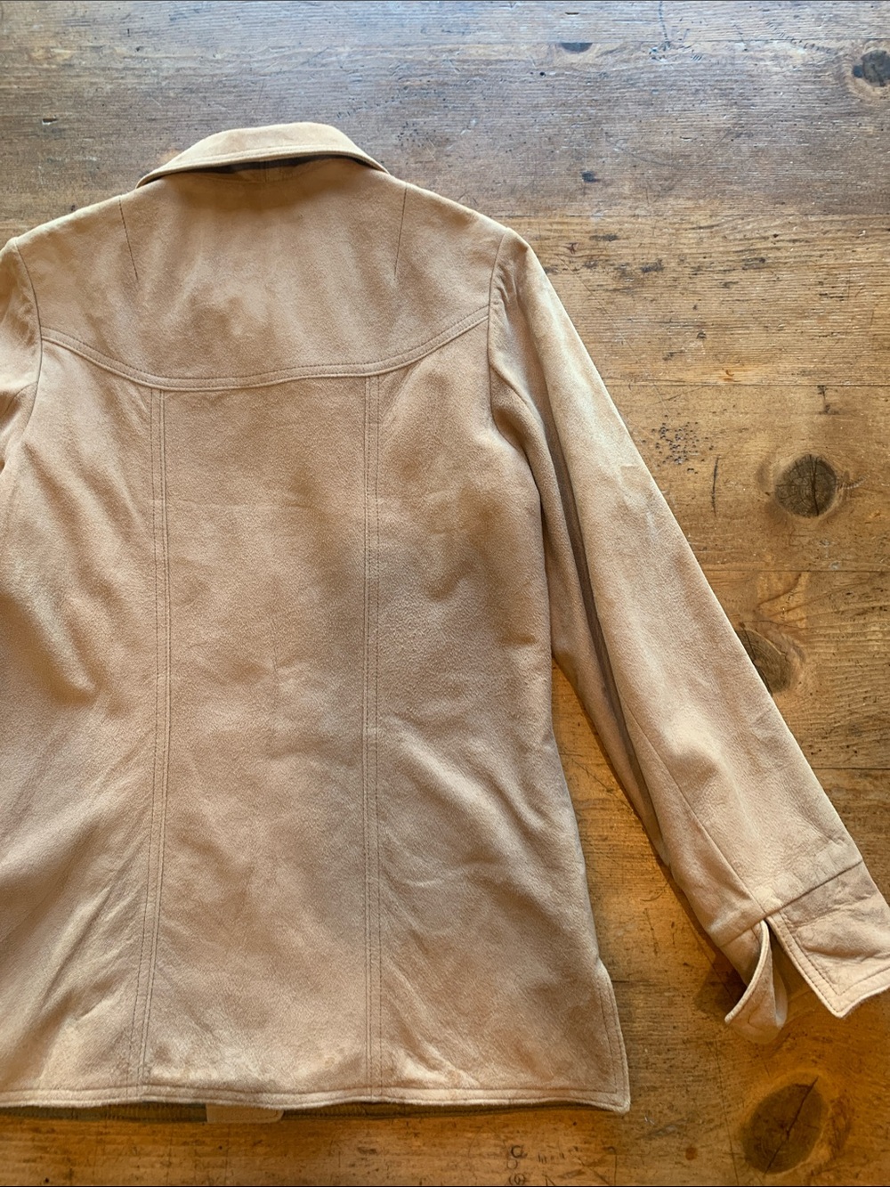 Vintage Women's Suede Button-Front Jacket in Camel - Picture 13 of 16